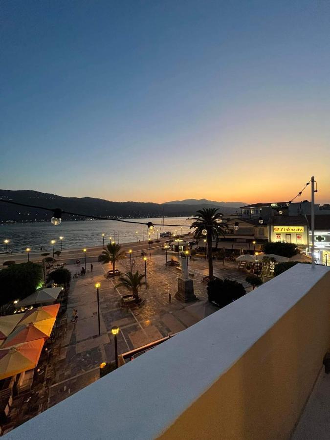 Plateia Sea View Loft Lägenhet Samos Town Exteriör bild